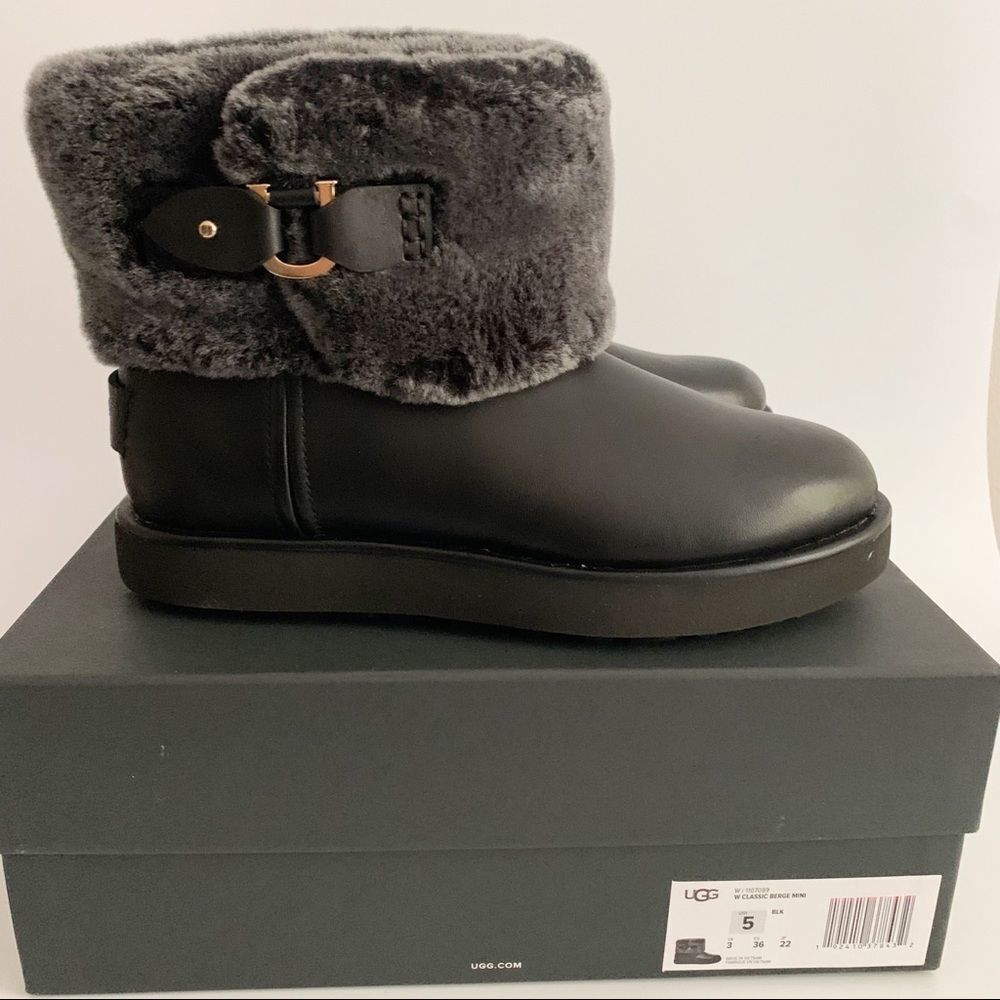 UGG Classic Berge Mini Boot - Picture 2 of 11